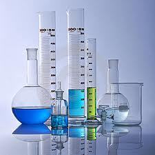 Laboratory Glassware Guide: Handling, Cleaning, Storage & Usage